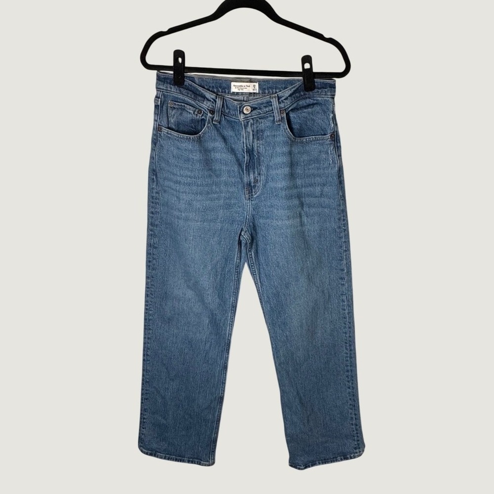 Abercrombie & Fitch The 90s Relaxed Jean High Rise Medium Wash Sz 8/29 Raw Hem